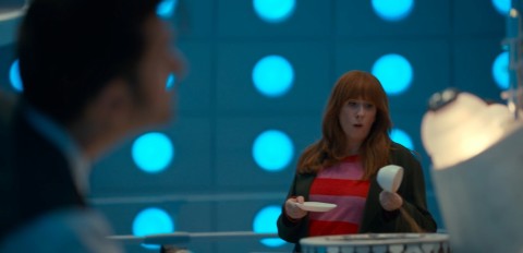 Donna spilling Coffee into the Tardis Dashboard
