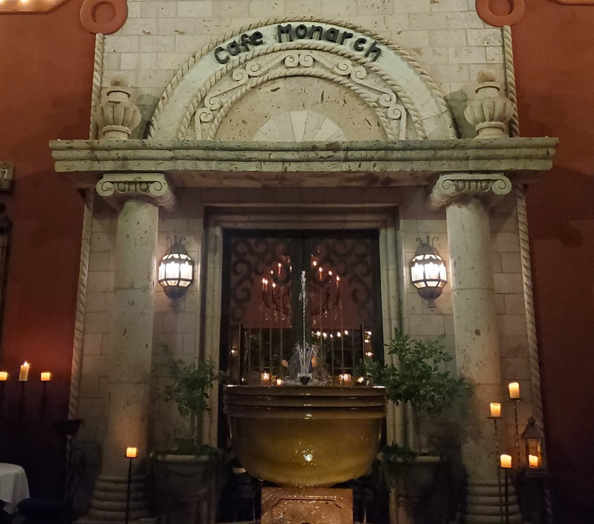 cafe_monarch_banne_20231103-190824_1